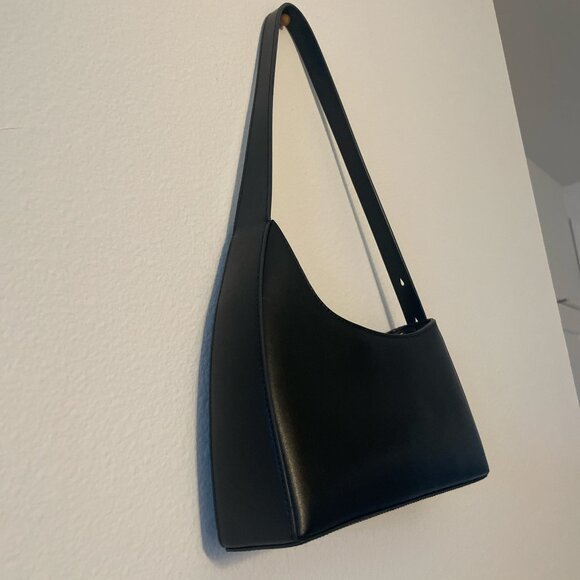 8 Other Reasons Black Shoulder Bag - Picture 5 of 9